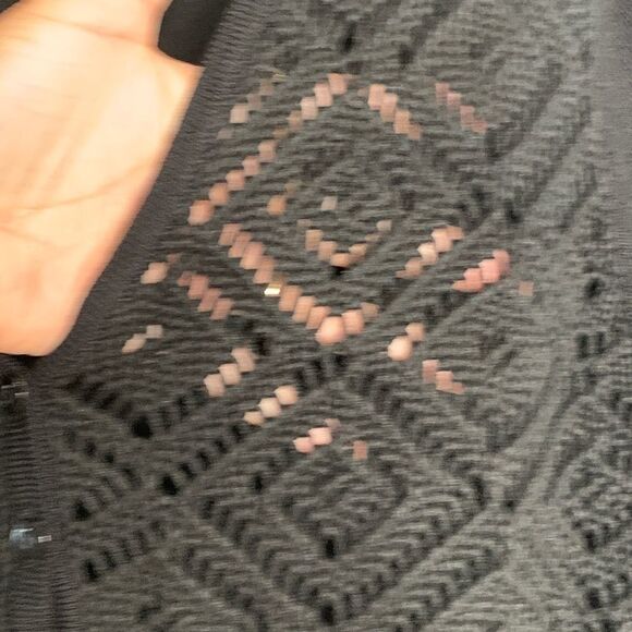 Thesis Crochet Sweater - Picture 4 of 7